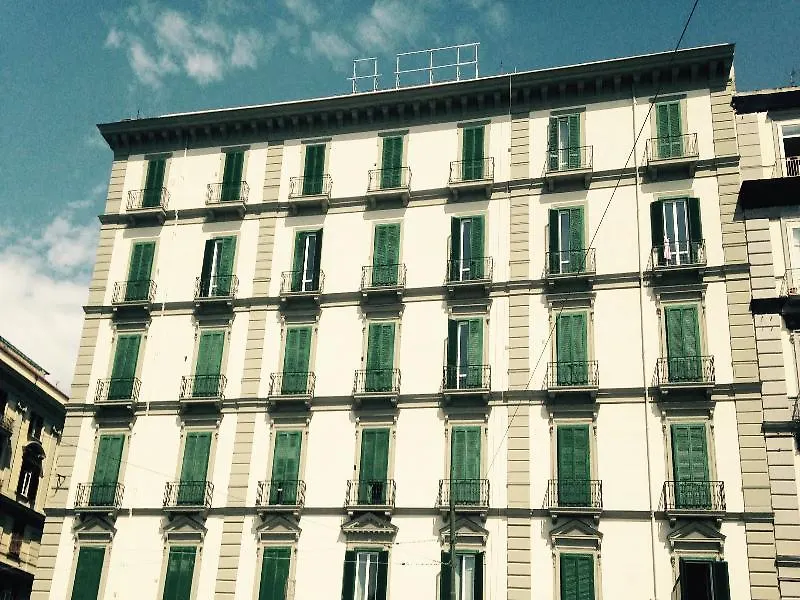 B&B Hotel Napoli  Nápoles
